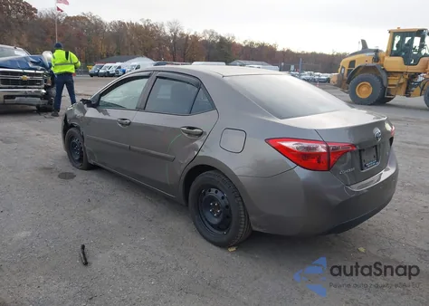 2018 Toyota Corolla Le z USA, uszkodzony, nr VIN 2T1BURHE9JC099877